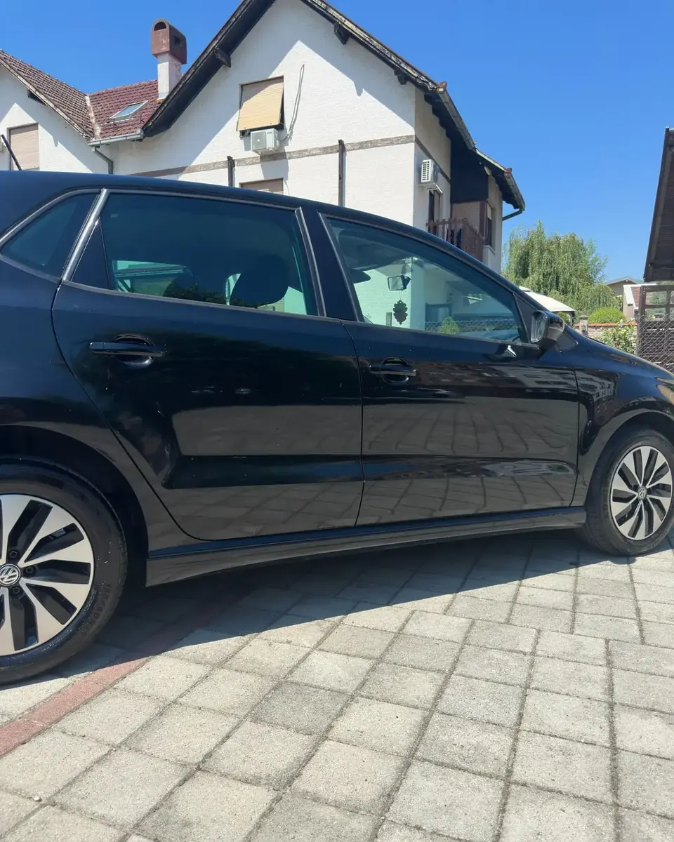 Volkswagen Polo bočni prikaz